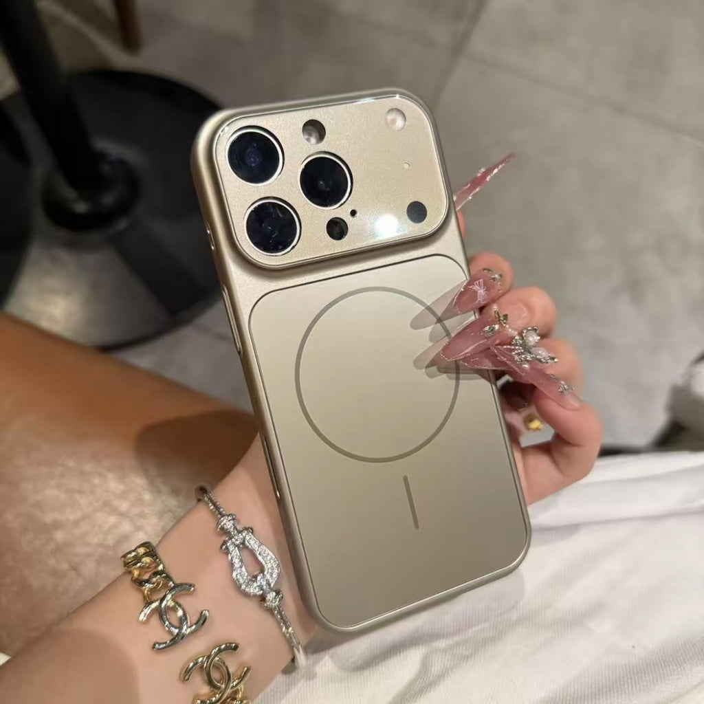 Slim Magnetic Case – iPhone 13–17 Pro Max